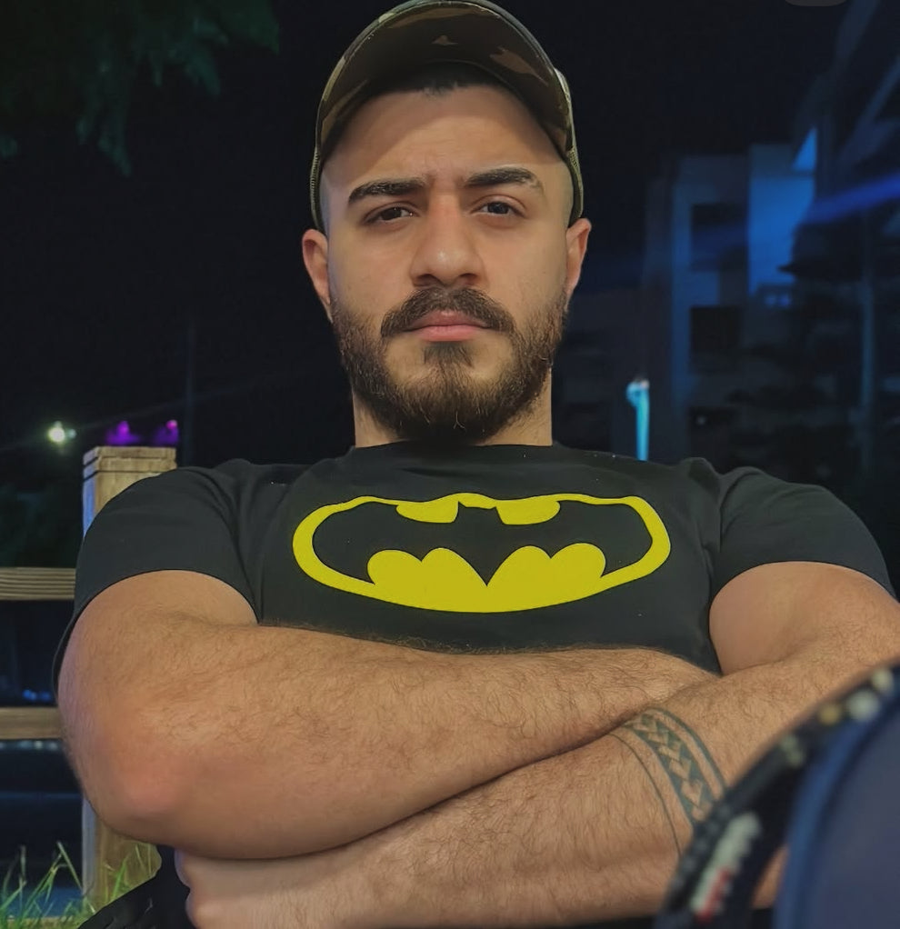 MAX P.